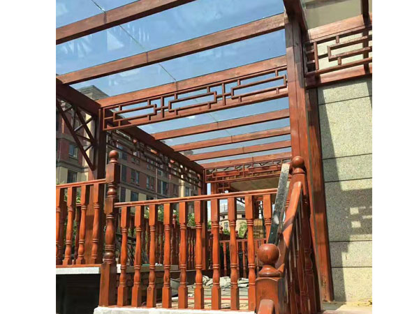 國(guó)山(shān)墅葡萄架加護欄